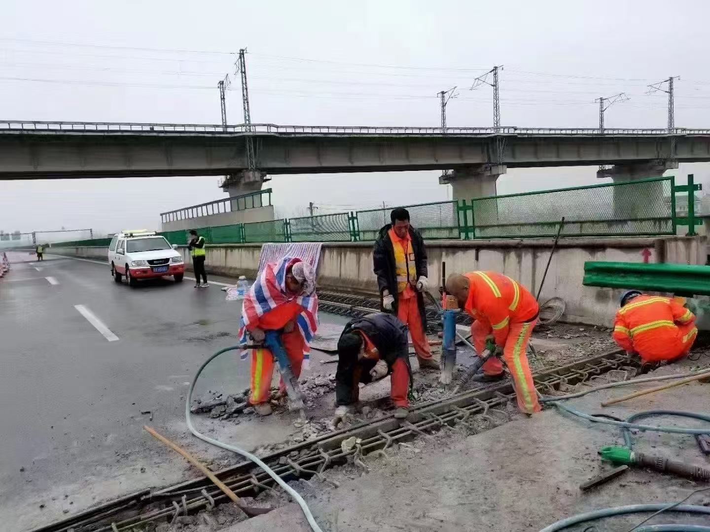 诸暨桥梁伸缩缝抢修料